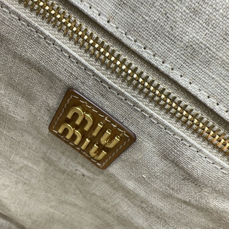 Miu Miu Tote Bags